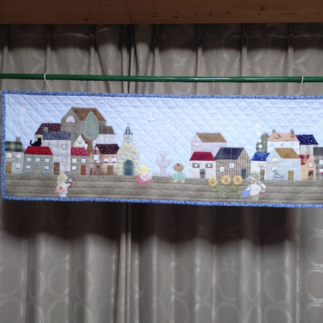 ハンドメイド　パッチワークタペストリー