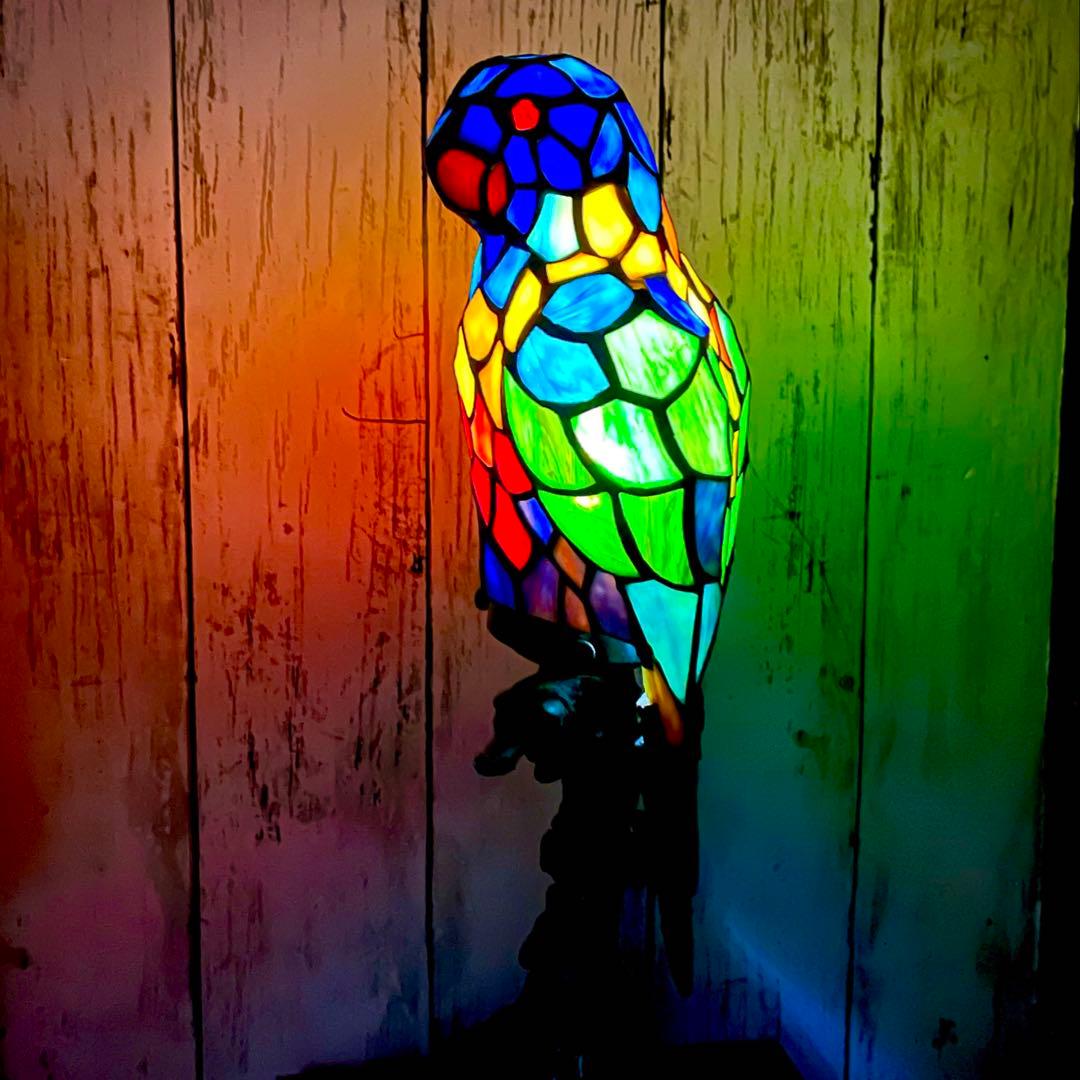 オウムのステンドグラスランプ
