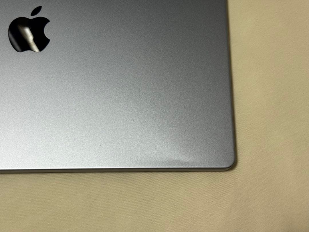 MacBook Pro M2Pro 16GB 512GB 16インチ