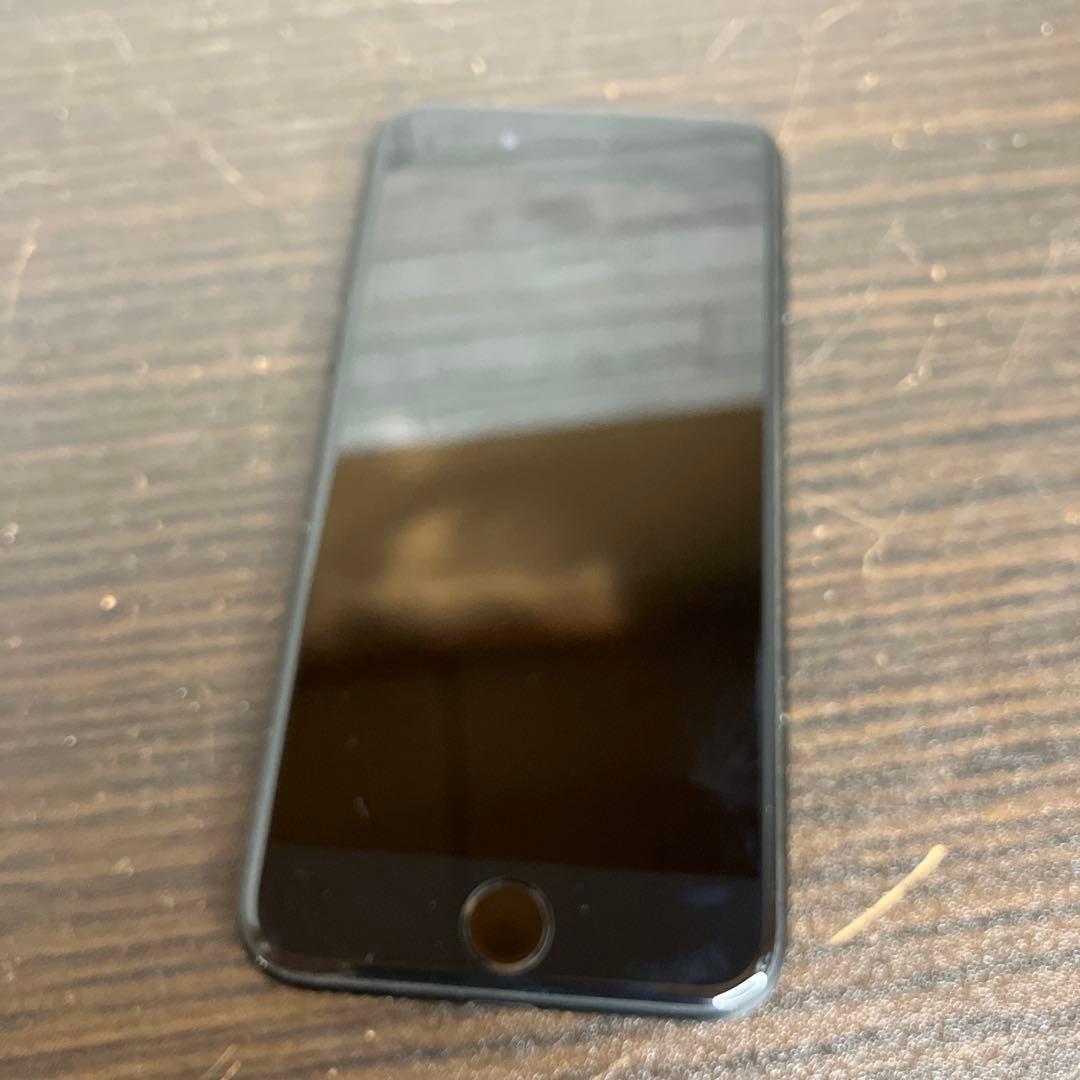 Apple iPhone 7 256GB バッテリー最大容量: 64%