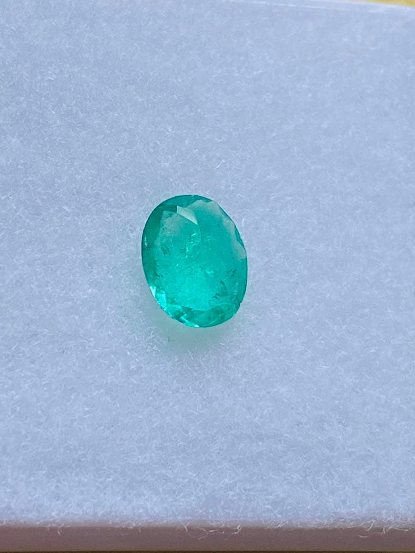 エメラルド ルース 0.54ct