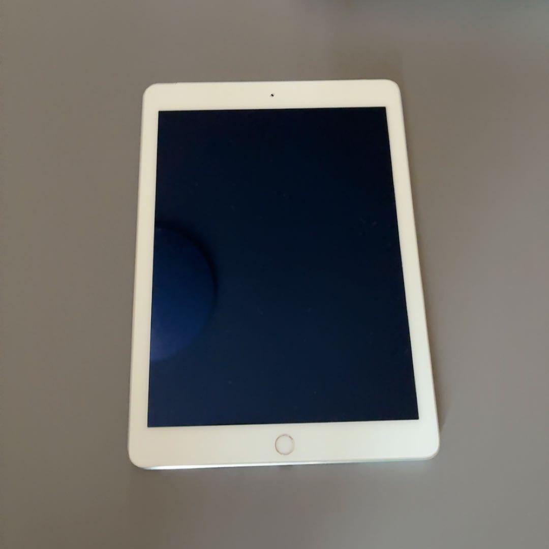 iPadAir2 シルバー Wi-Fiモデル