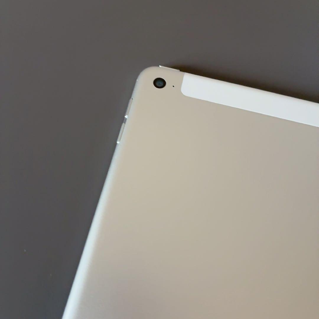 iPadAir2 シルバー Wi-Fiモデル