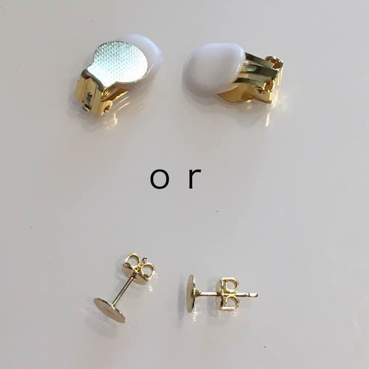 べっ甲とドイツ製グリーンアクリルビーズのイヤリングorピアス
