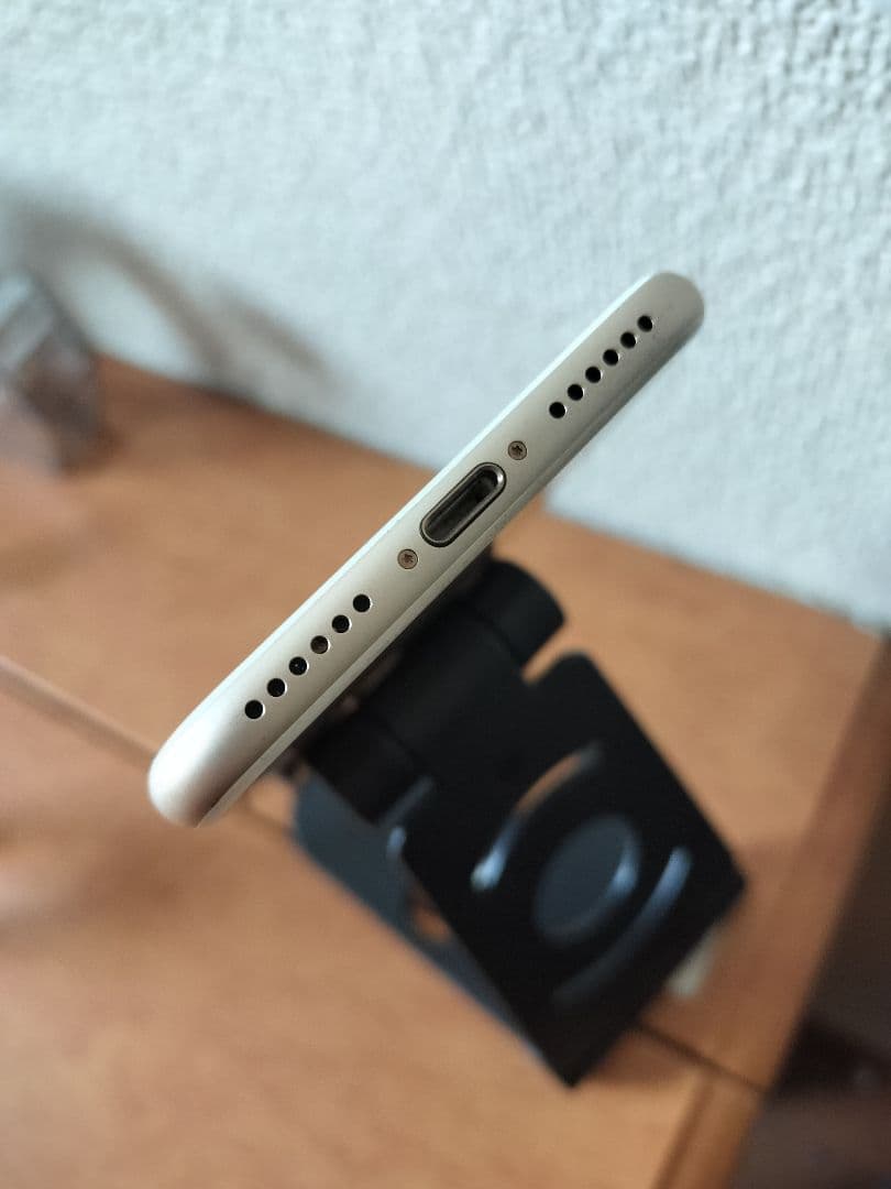 iPhone 7 128GB バッテリー93% simフリー
