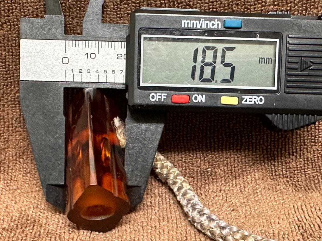 和装小物　琥珀 根付 緒締め付　彫刻 金工 細工 印籠 緒締め玉