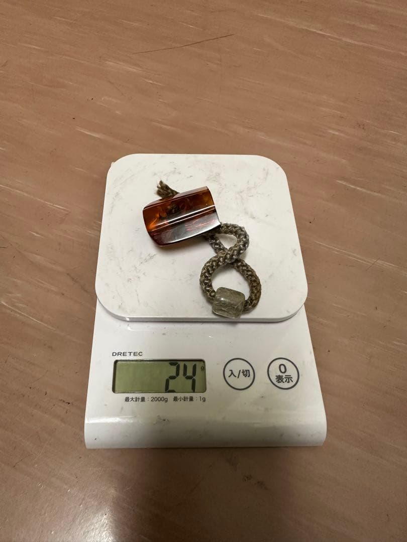 和装小物　琥珀 根付 緒締め付　彫刻 金工 細工 印籠 緒締め玉