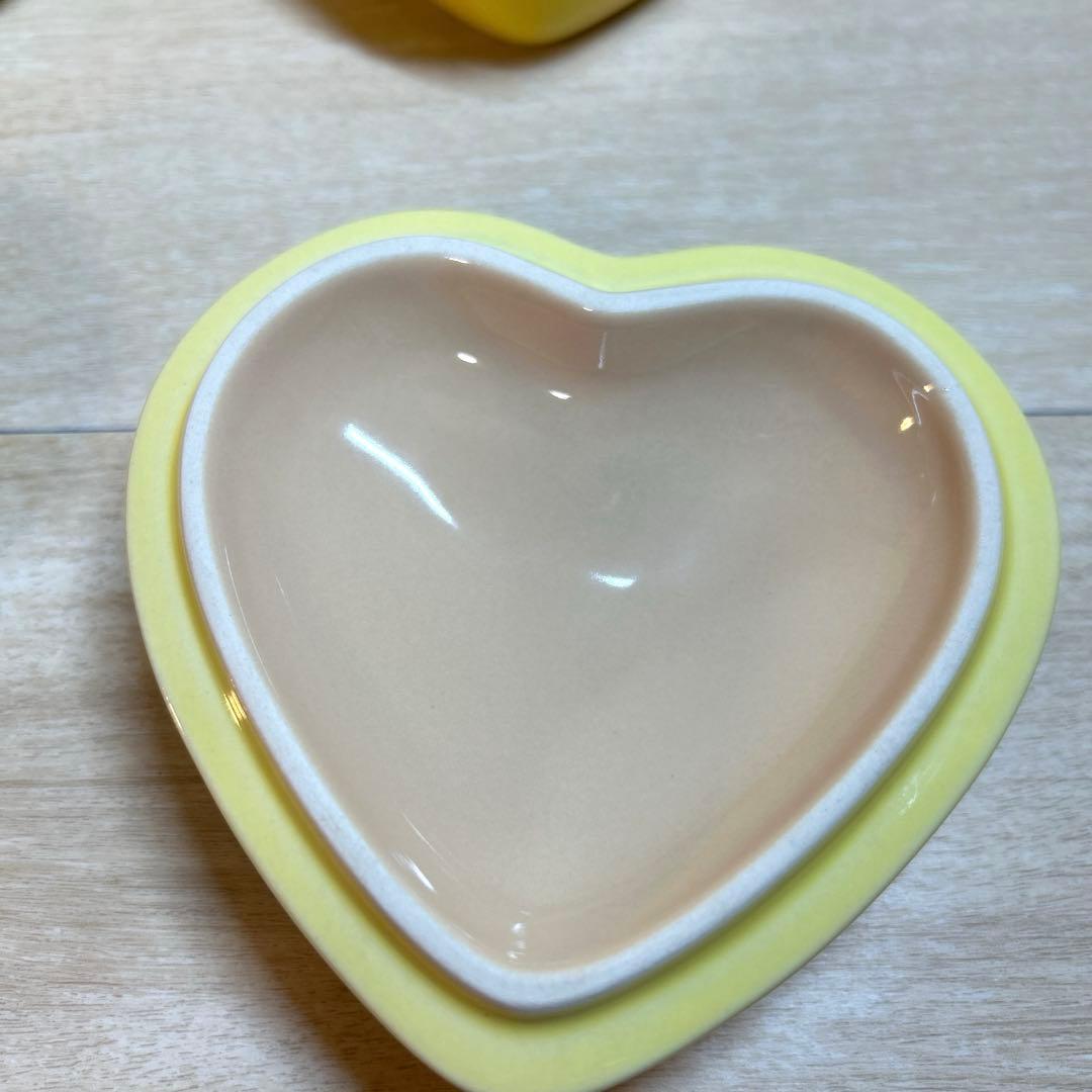 ルクルーゼ　ラムカンダムール　サンリオ　ハローキティ　キティ　35周年　コラボ