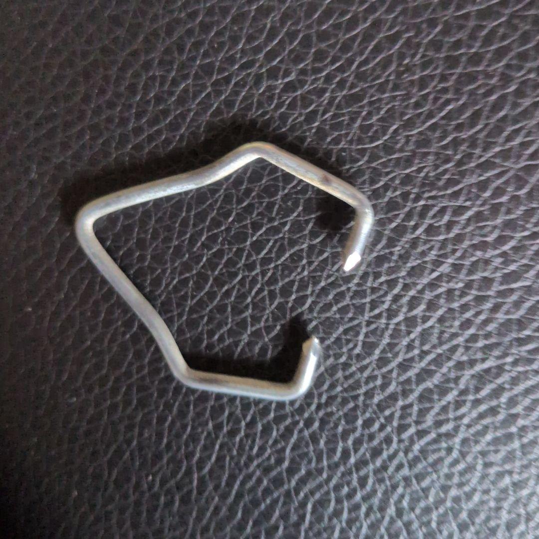 ほうきの上についている金属