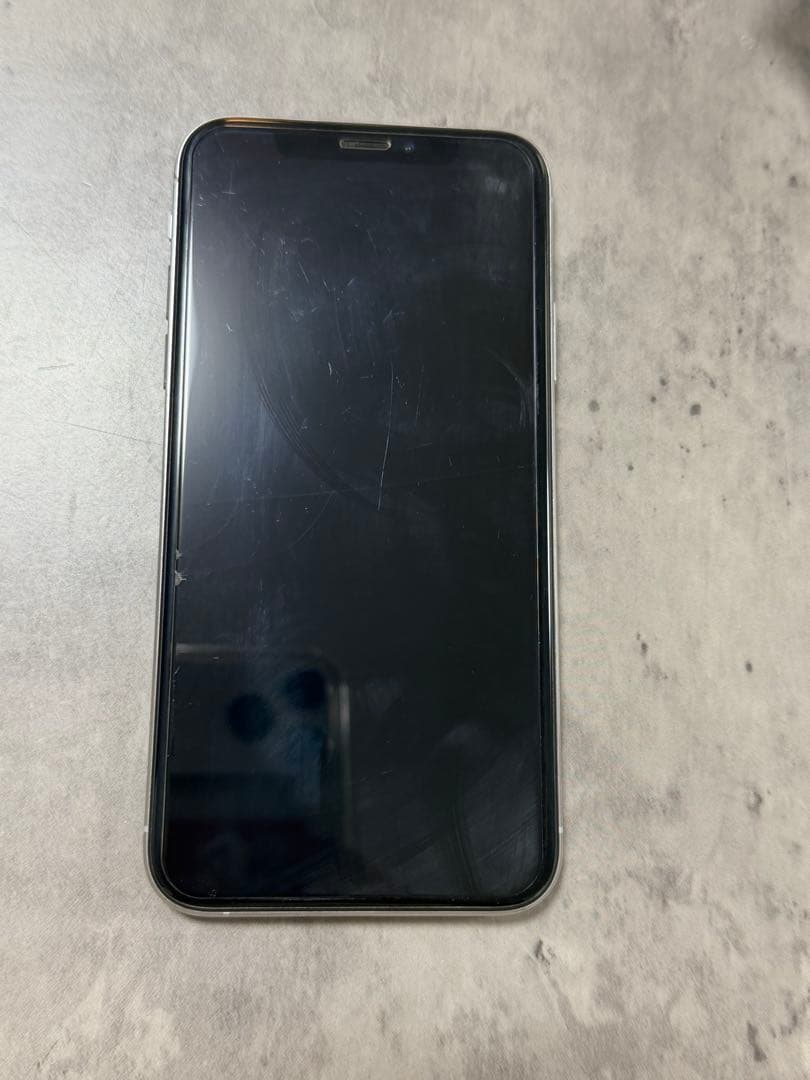 iPhoneXS シルバー256GB SIMフリー