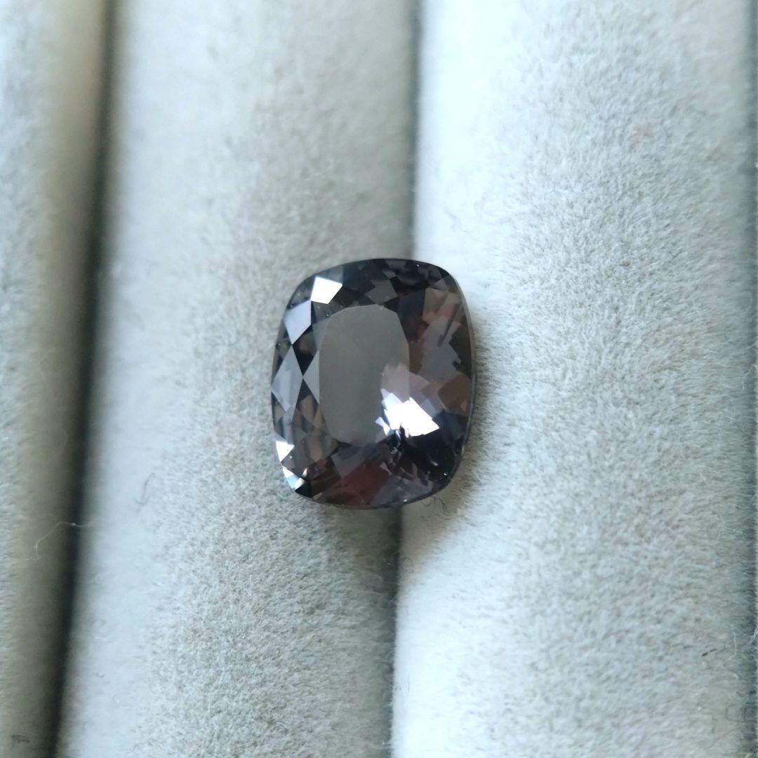スピネル 2.600ct スリランカ産