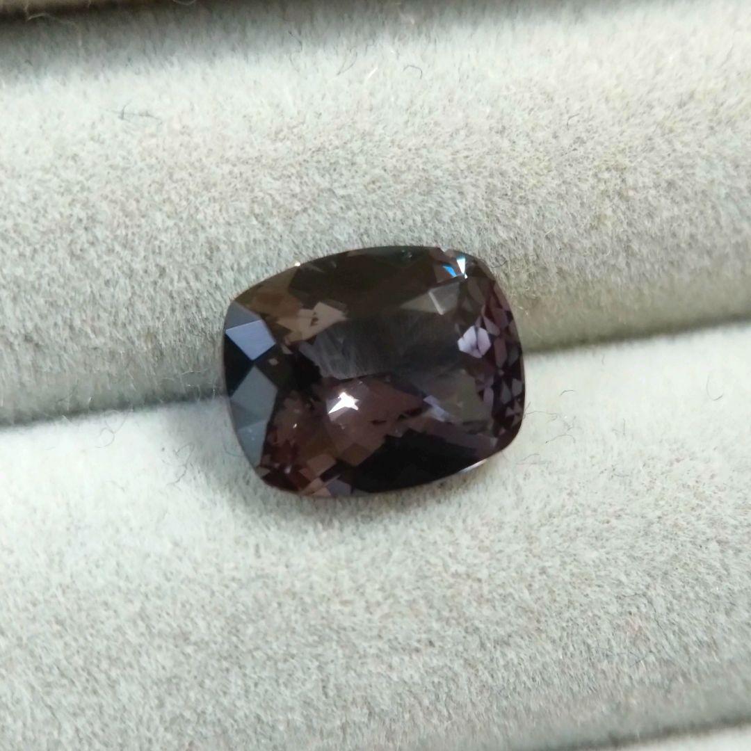 スピネル 2.600ct スリランカ産