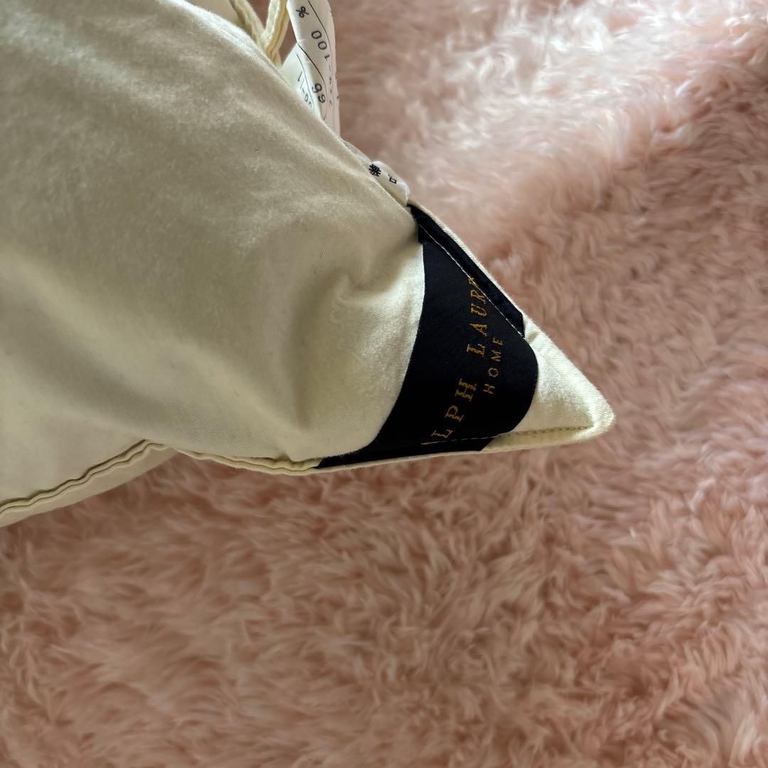Ralph Lauren  クッション クリーム色　フェザー100%