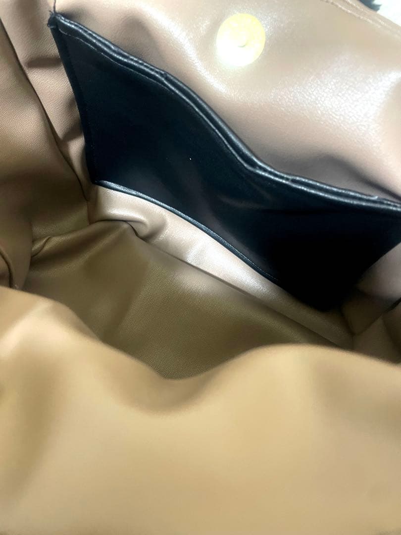k*n様 コヤンイサムチョン　ハンドメイド フェイクレザーふわふわキルティングト