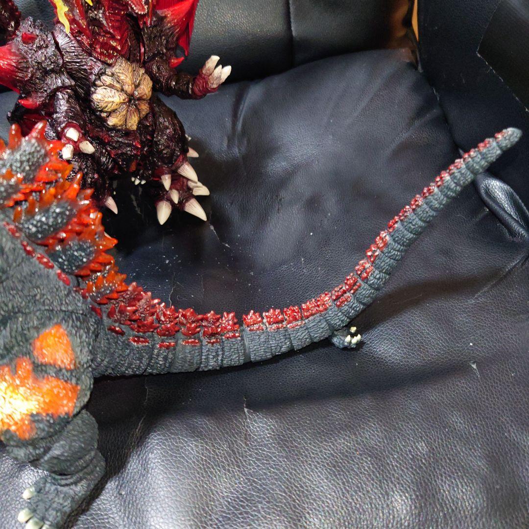 S.H.MonsterArts バーニングゴジラ&デストロイアセット