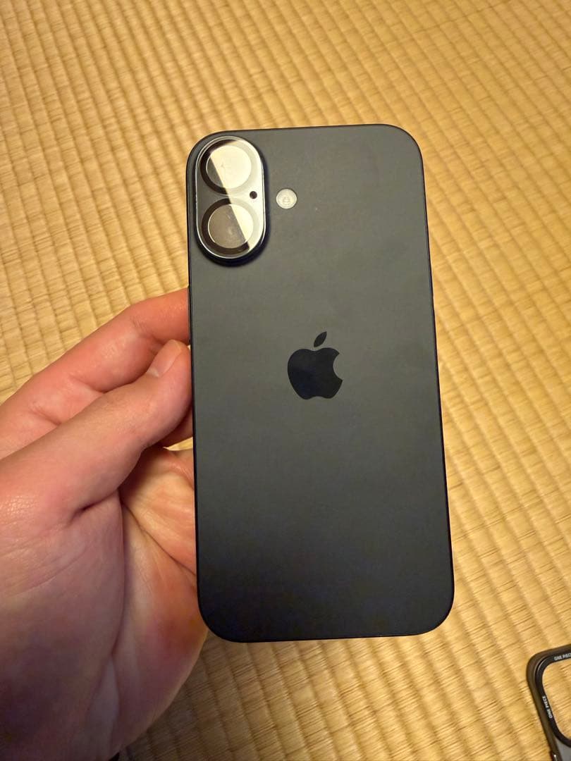 iPhone 16 256GB 中国版 デュアルSIM バッテリー100％ 美品