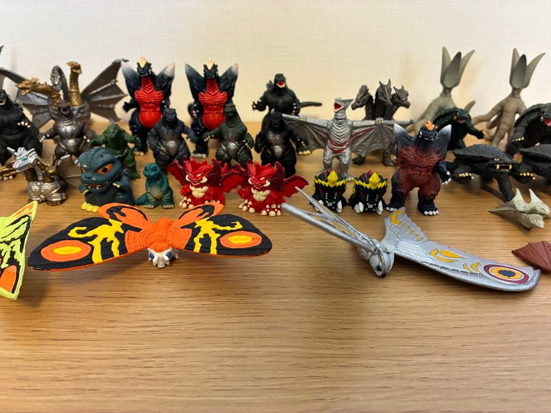 【中古】ゴジラ　ガメラ　フィギュアセット 約40体