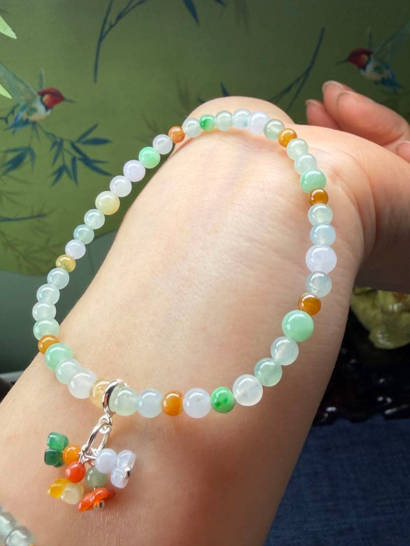 天然本翡翠　贅沢‼️色が極めて花チャーム＆氷種多彩ブレスレット