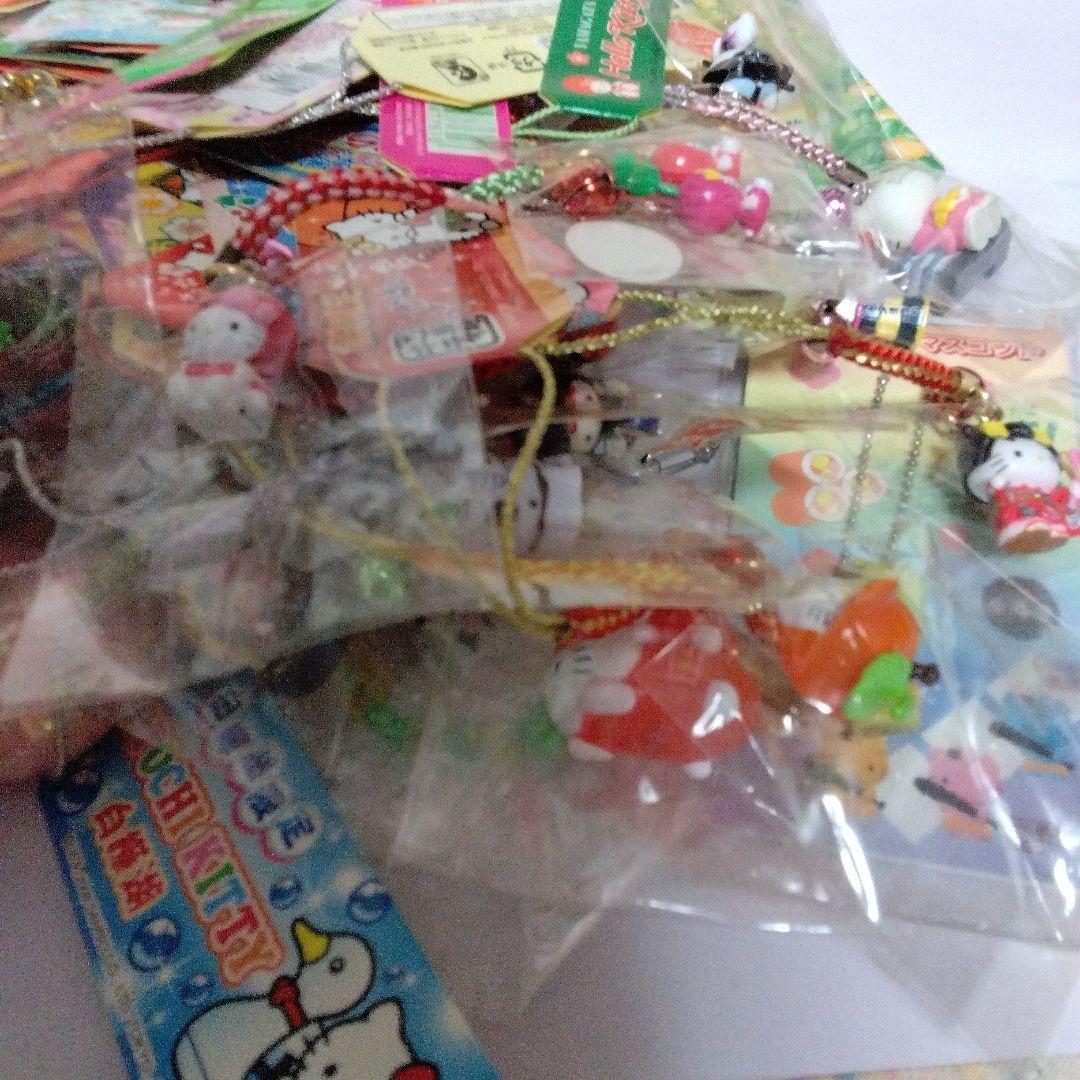 ご当地　ハローキティ　ストラップ　50個　まとめ売り