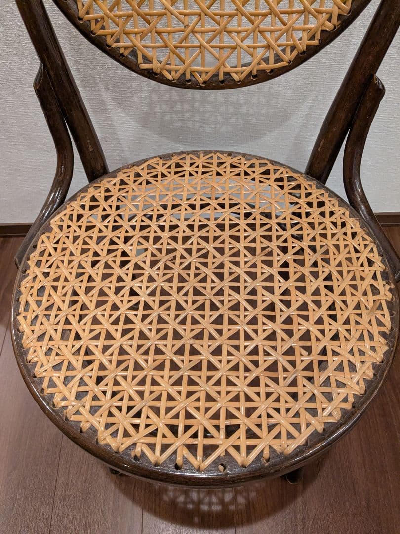 アンティークチェア　籐の椅子　曲げ木　ラタン