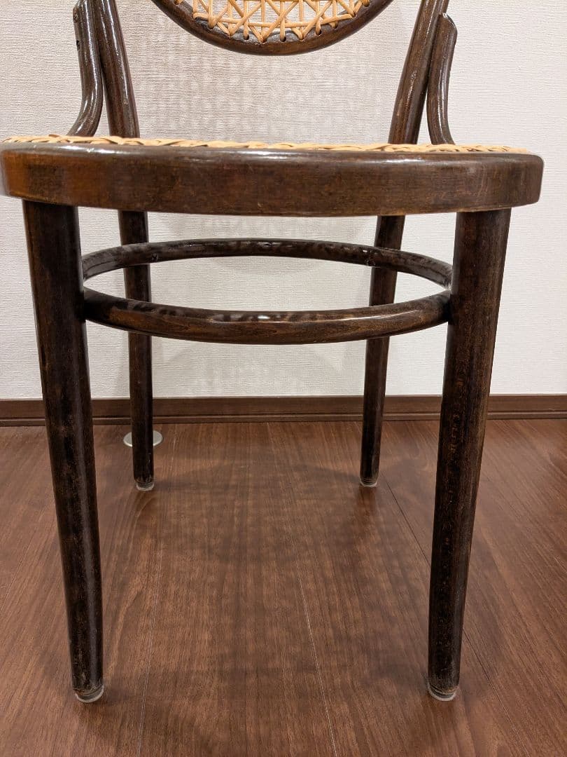 アンティークチェア　籐の椅子　曲げ木　ラタン