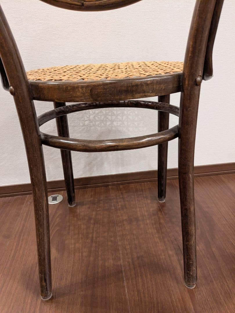 アンティークチェア　籐の椅子　曲げ木　ラタン
