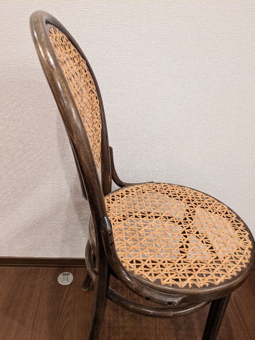 アンティークチェア　籐の椅子　曲げ木　ラタン