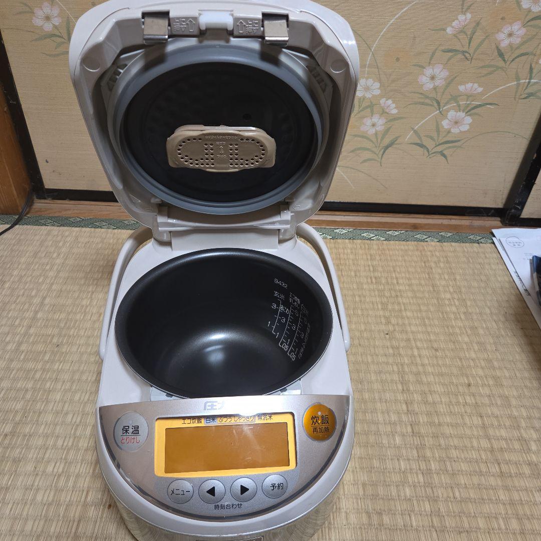 圧力IH炊飯器 ホワイト