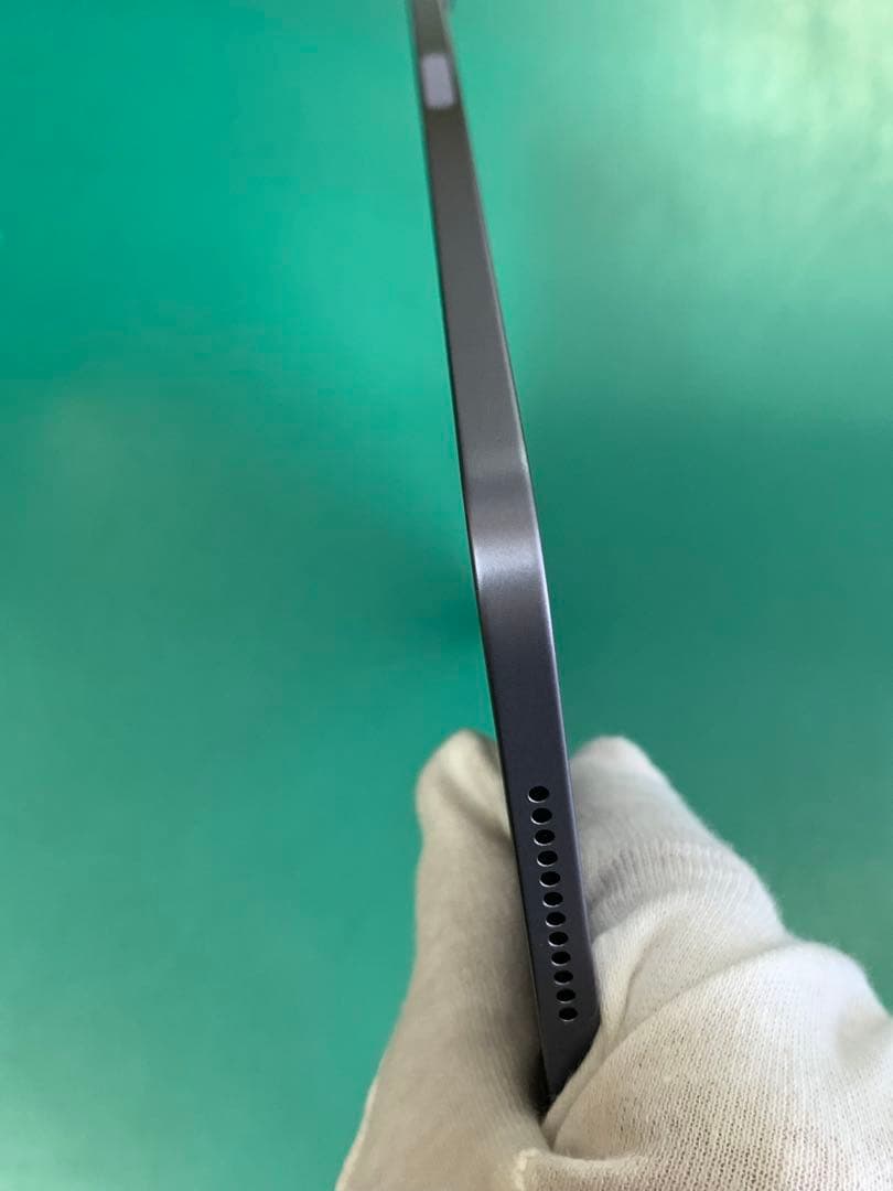 iPad Air 第5世代 Wi-Fiモデル 国内版 64GB MME23J/A