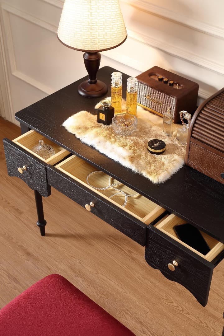 黒の木製テーブル　引出し３つ