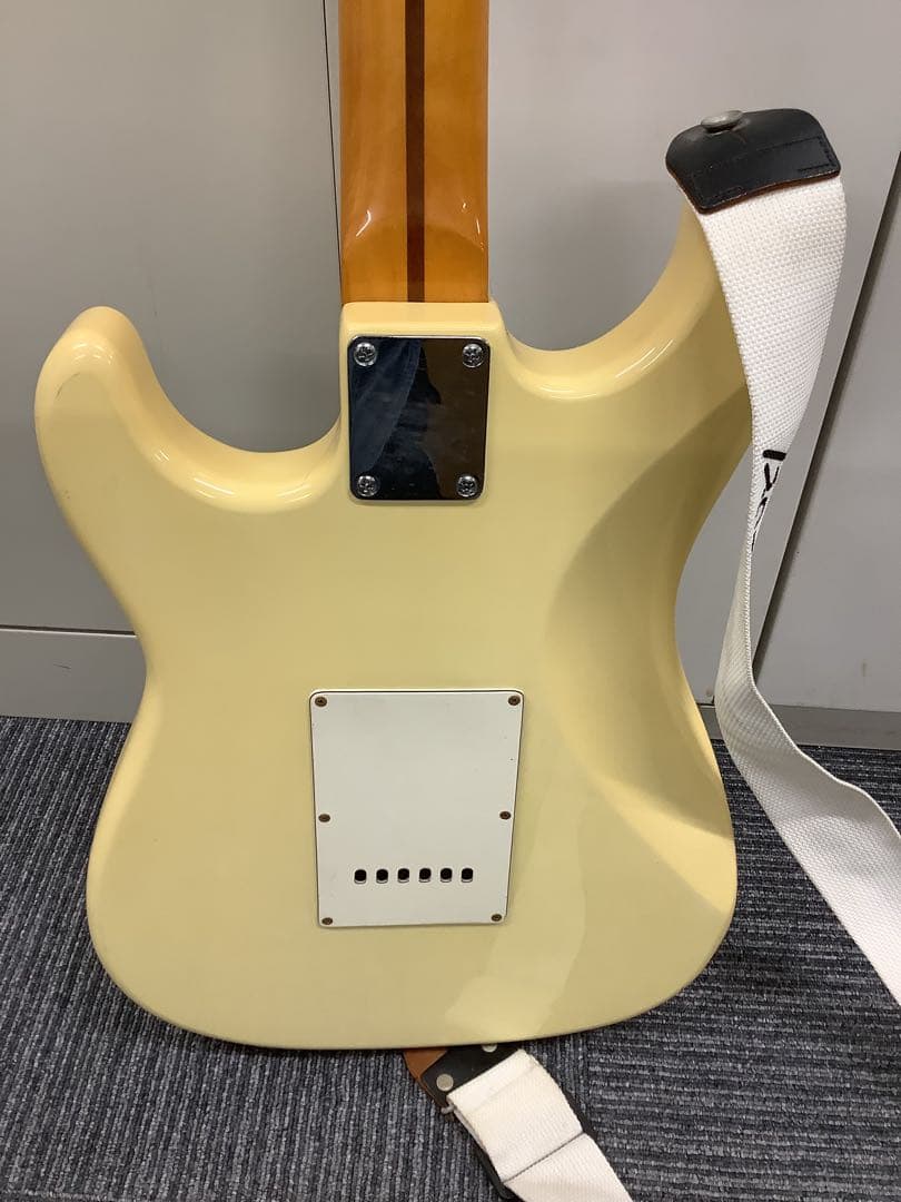 JUNO ストラトキャスター エレキギター ケース付き