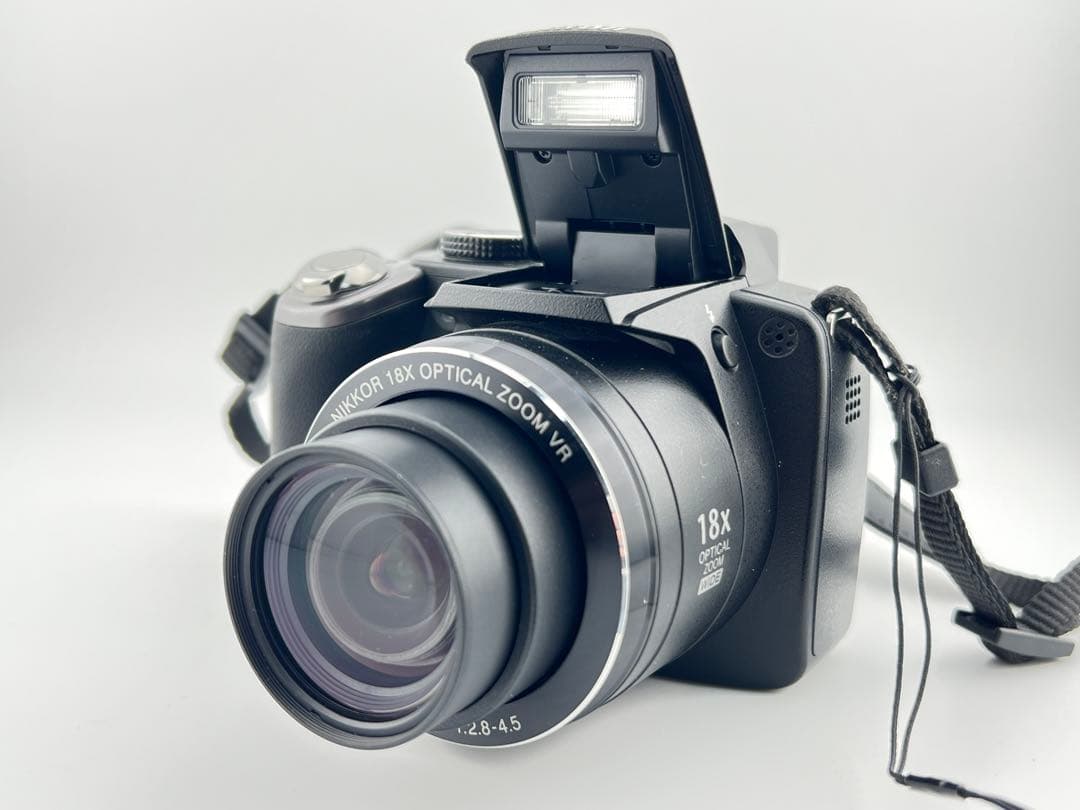 Nikon COOLPIX P80 コンパクトデジタルカメラ