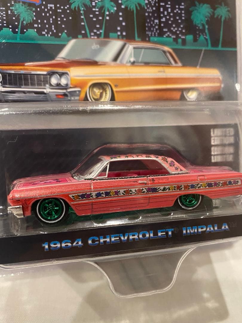 GREENLIGHT 1964 IMPALA ローライダーグリーンカー　チェイス