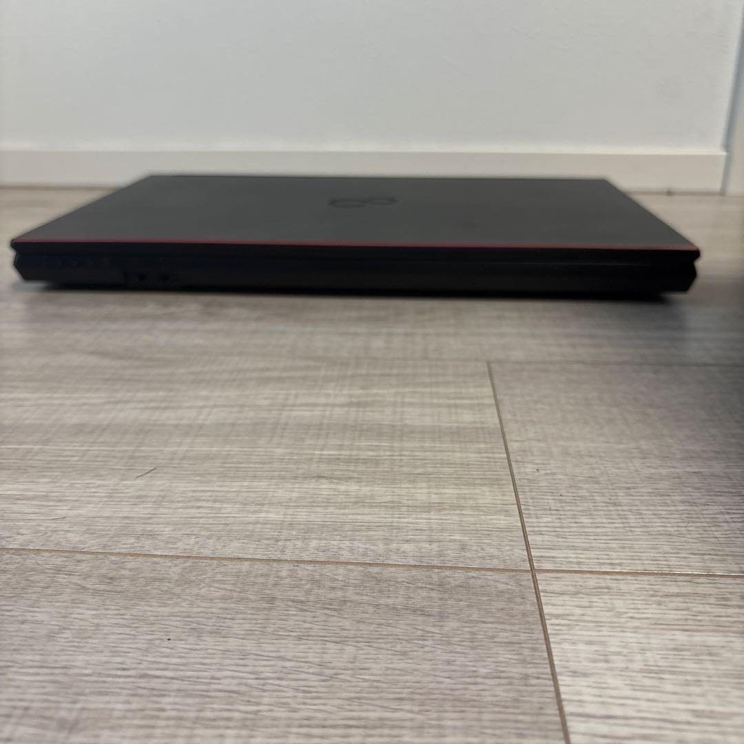 ともべ純⭐︎FUJITSUノートパソコン　富士通ノートPC