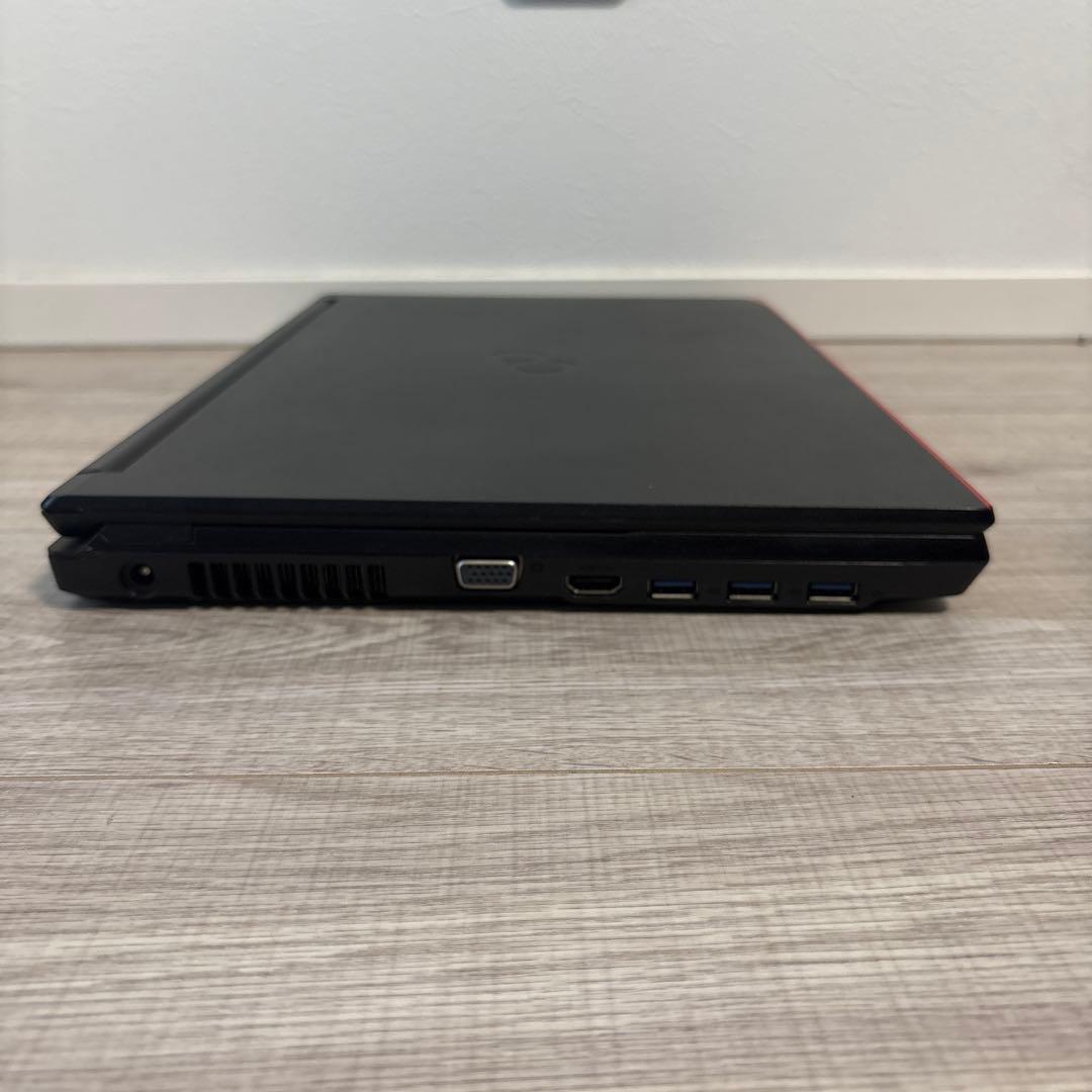 ともべ純⭐︎FUJITSUノートパソコン　富士通ノートPC