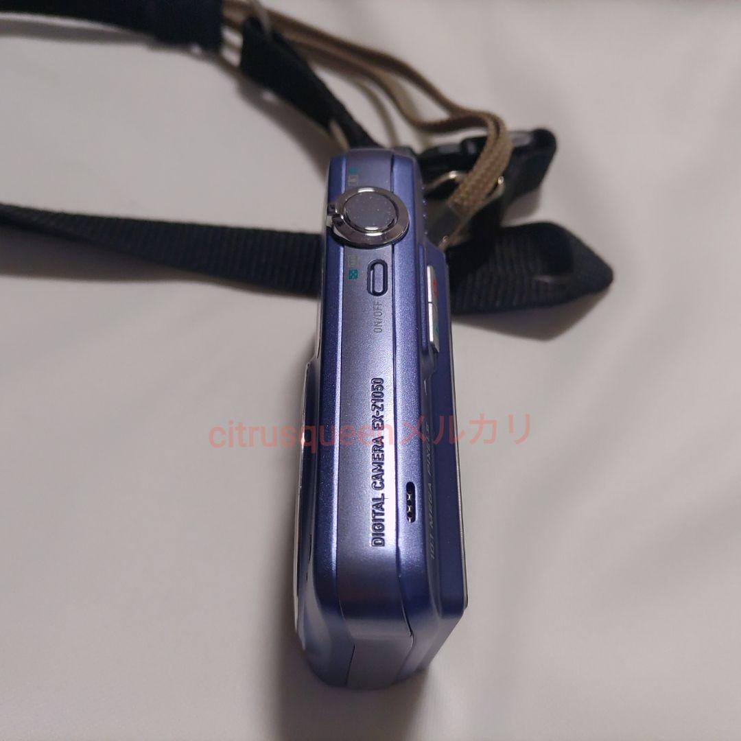 カシオ　デジカメ　EXILIM　EX-Z1050　中古