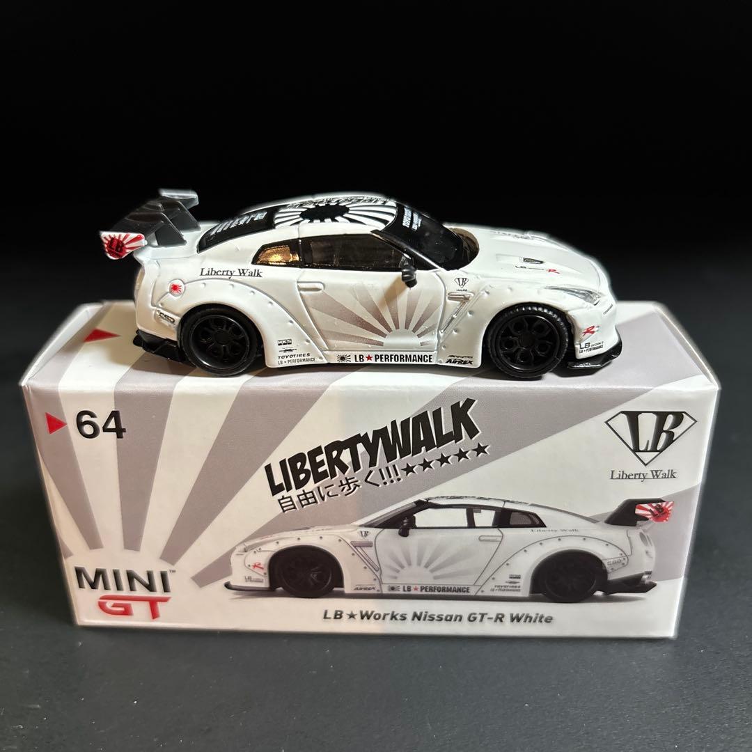 カボチャ様限定　リバティーウォーク　LBWK GT-R R35 1/64 絶版