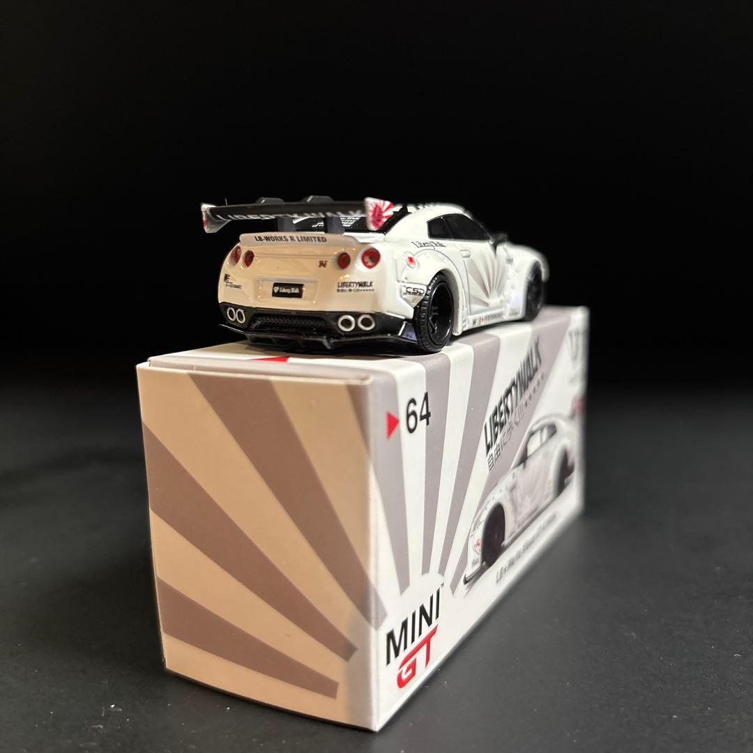 カボチャ様限定　リバティーウォーク　LBWK GT-R R35 1/64 絶版