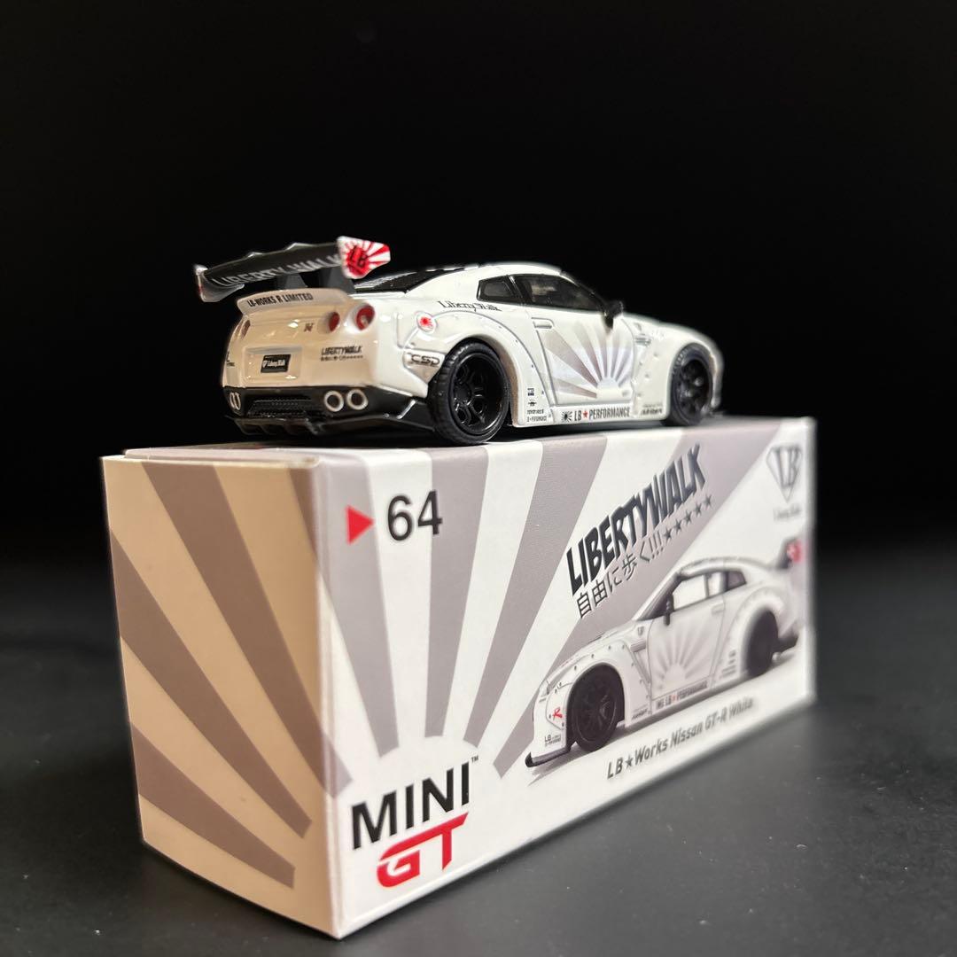 カボチャ様限定　リバティーウォーク　LBWK GT-R R35 1/64 絶版