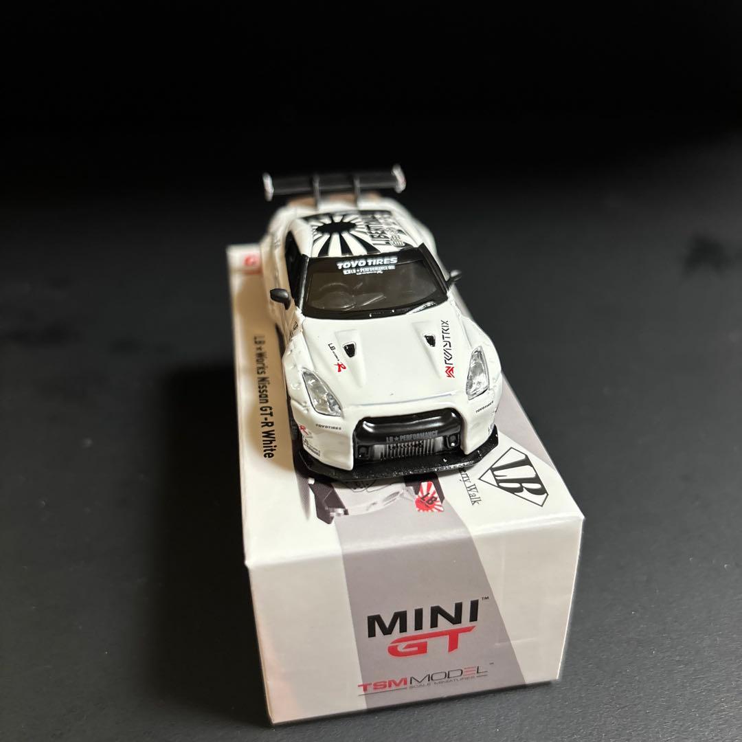 カボチャ様限定　リバティーウォーク　LBWK GT-R R35 1/64 絶版