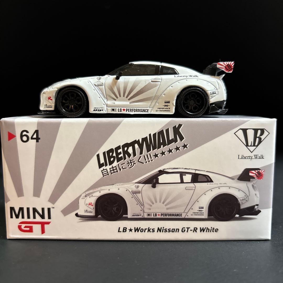 カボチャ様限定　リバティーウォーク　LBWK GT-R R35 1/64 絶版