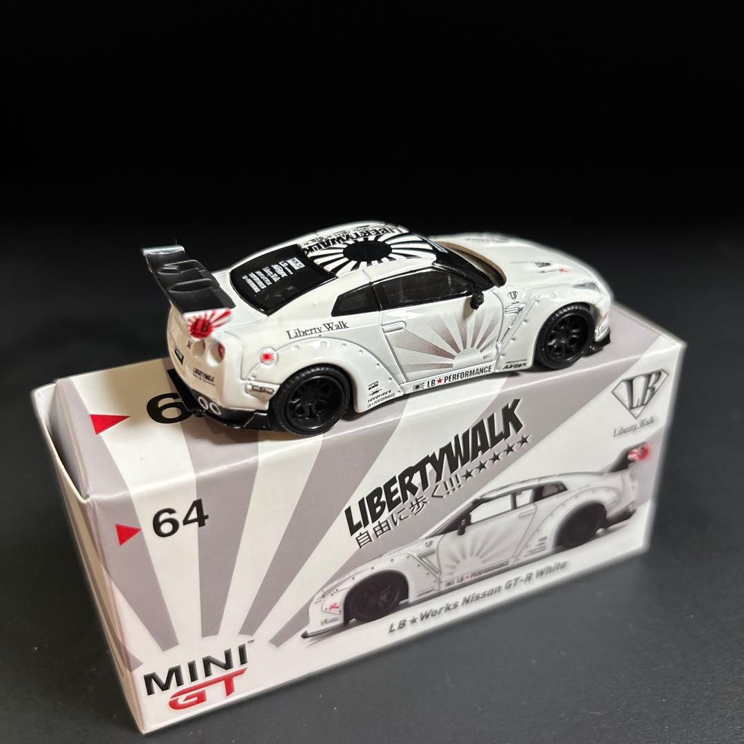カボチャ様限定　リバティーウォーク　LBWK GT-R R35 1/64 絶版