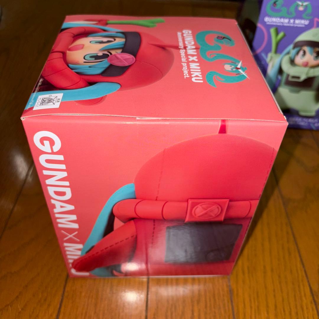 ガンダム45周年 初音ミク、桜ミク