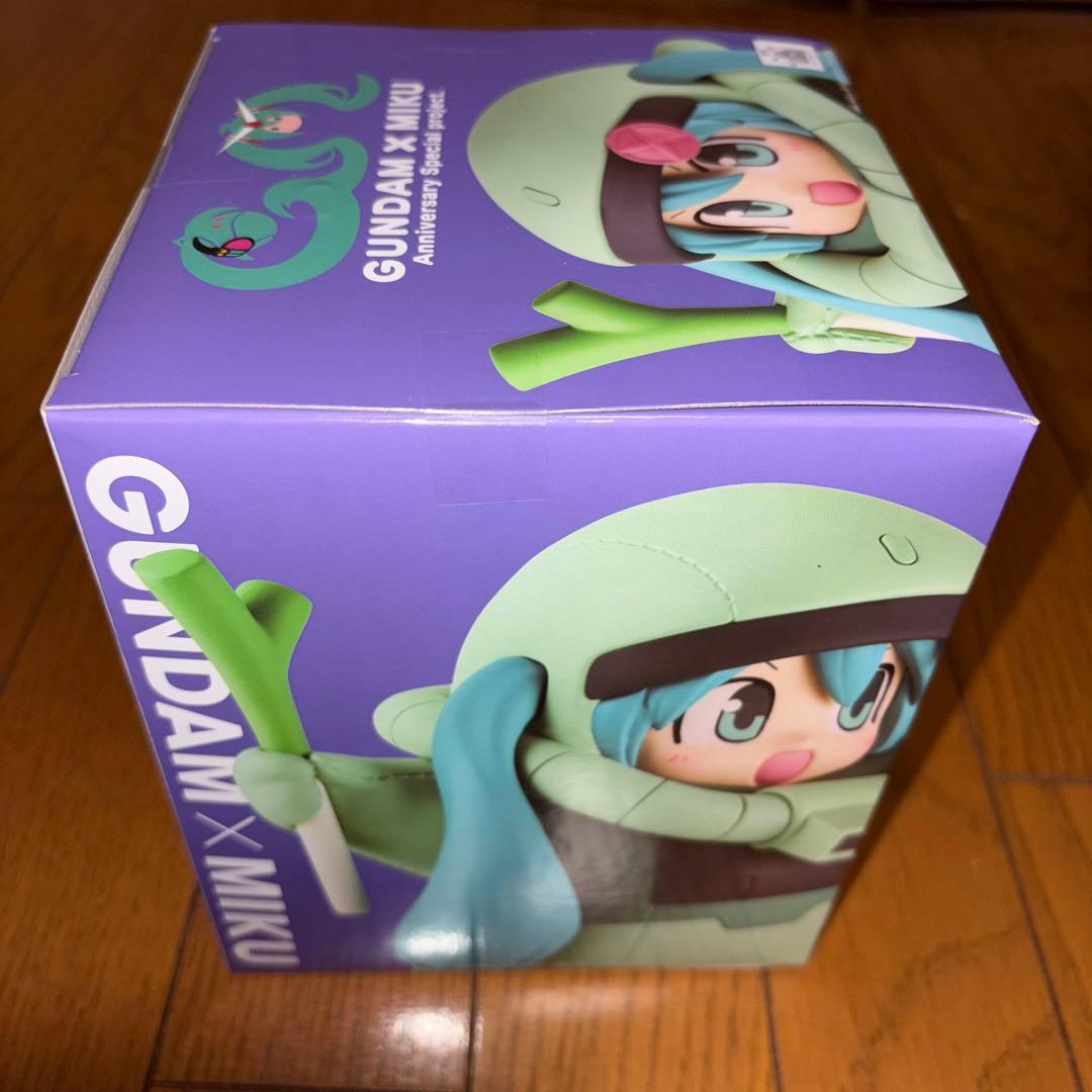 ガンダム45周年 初音ミク、桜ミク