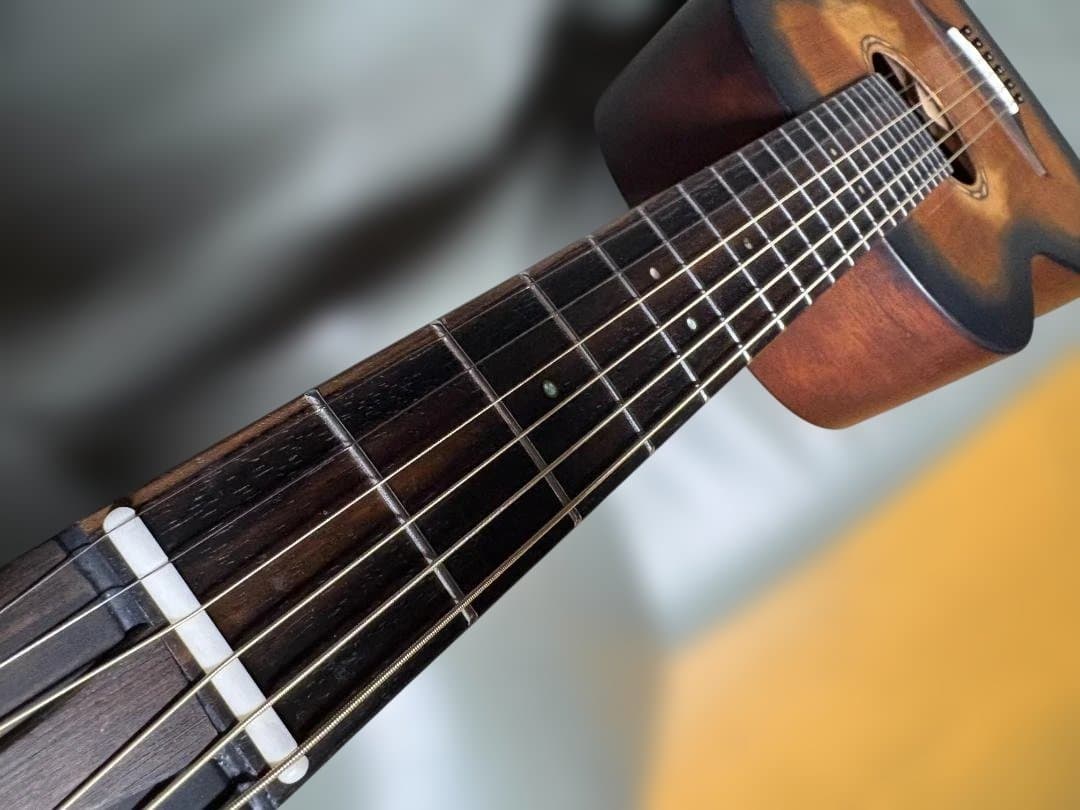 ★今話題沸騰ブロモ！超極上オール単板ボディー！激爆鳴りの絶品！BAR６H hs★