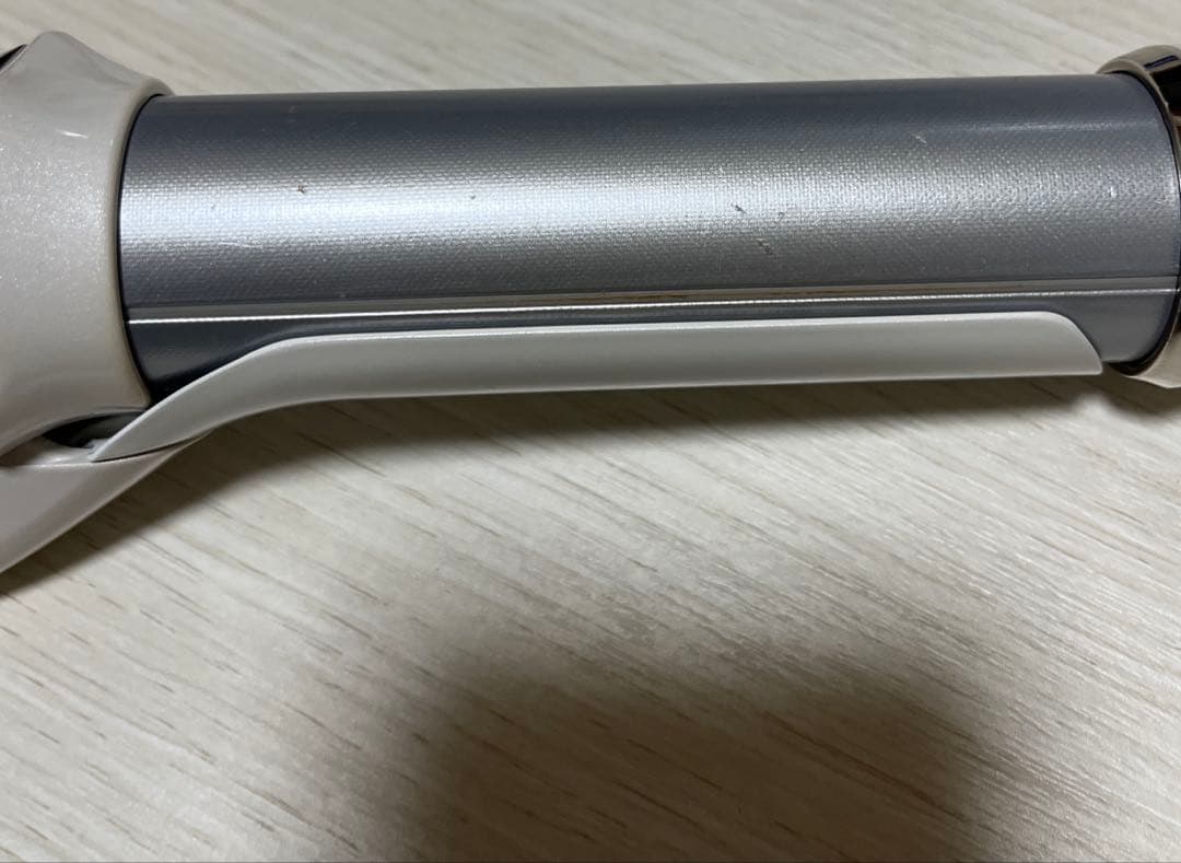 美品　ReFaリファビューテックカールアイロンホワイトRE-ACO0A32mm