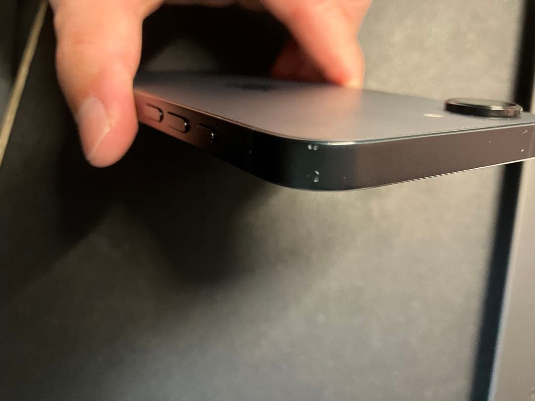 Apple iPhone 16e ブラック128GB 新品ケーブル付SIMフリー