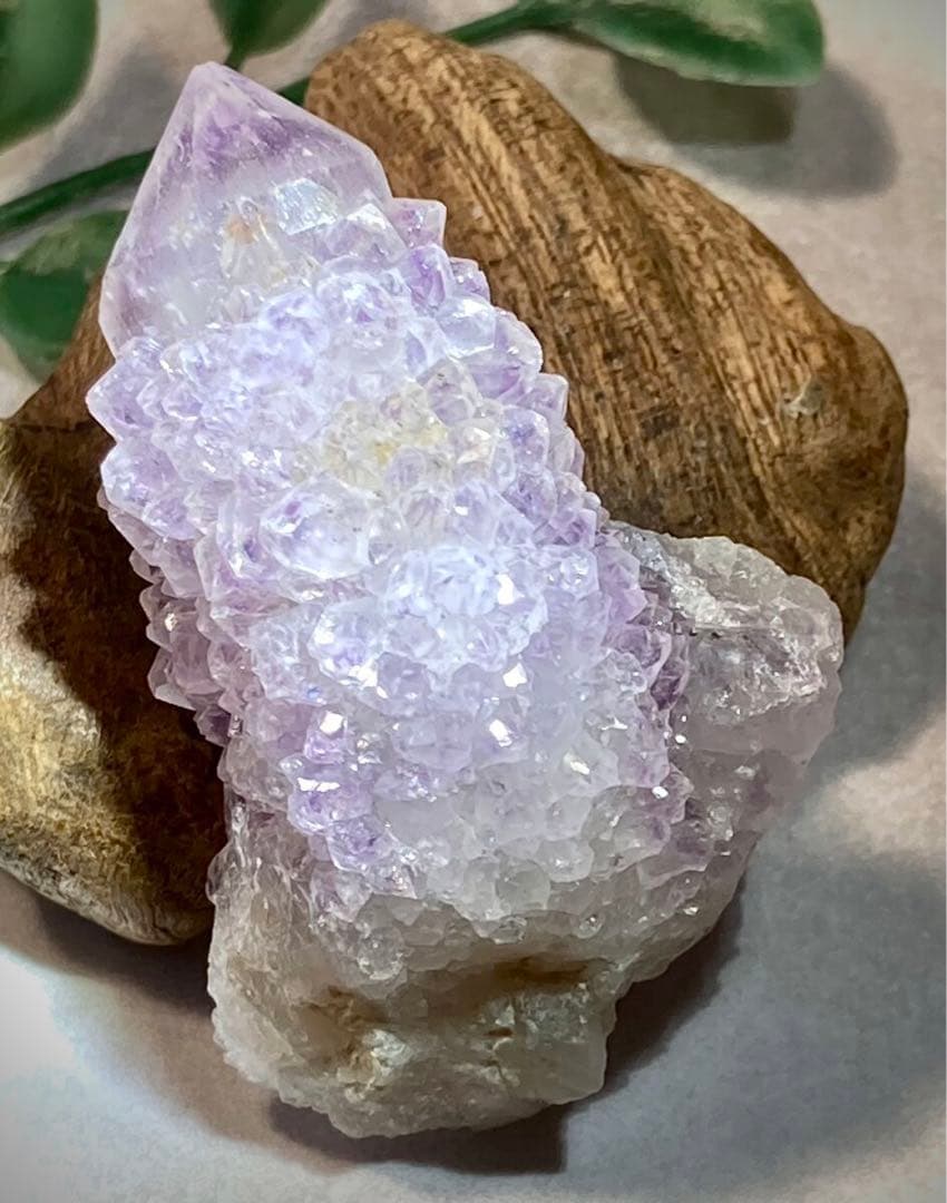 虹入り✨カクタスアメジスト　サボテン水晶　ラフストーン　原石