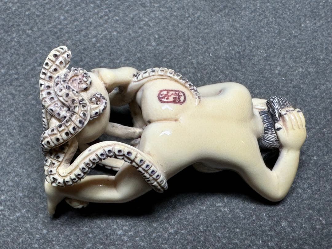 極上　春画　根付　印籠　天然素材　アンティーク　骨董　飾り物　古美術品　 置物