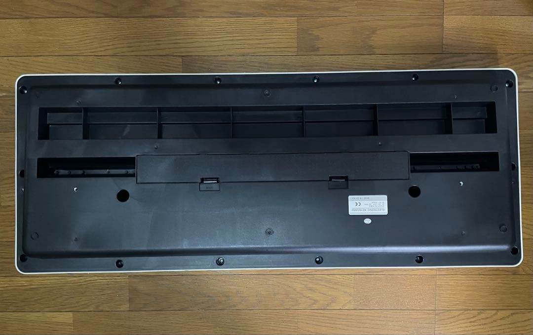ONETONEワントーン61鍵 ホワイト&キーボードバッグセット（アダプター付）